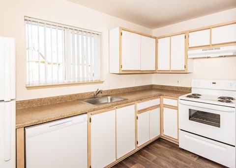 Pioneer Ridge Oregon City Apartments - 2 Bedroom x 2 Bathroom